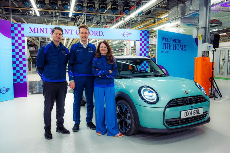 CÉLÉBRATION DE LA PREMIÈRE MINI COOPER À OXFORD'