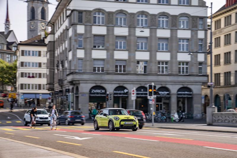 LA MINI COOPER S HATCH 3 PORTES : UN CONCENTRÉ DE PLAISIR DE CONDUIRE'