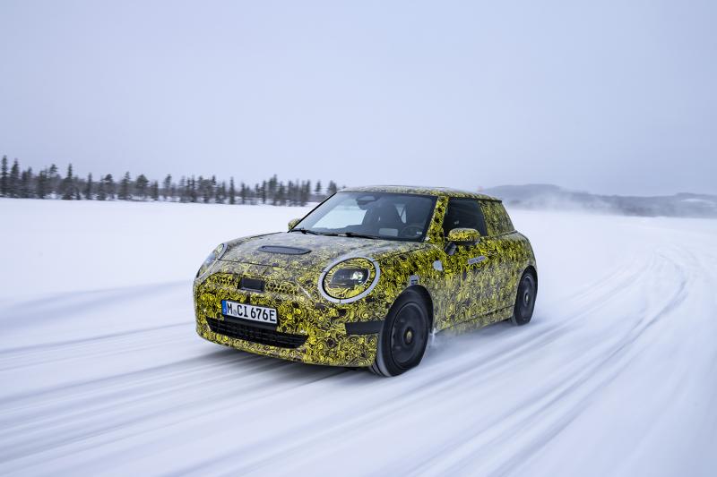 La Nouvelle MINI 3 portes prépare son arrivée.'