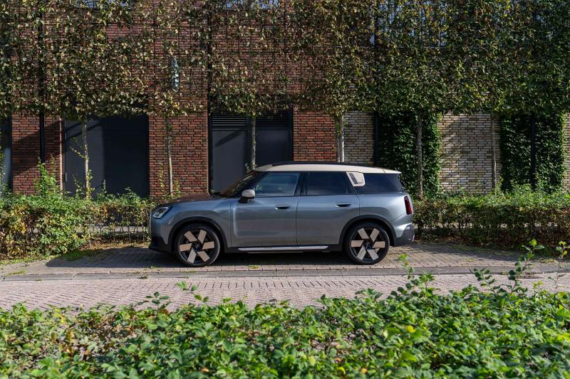 NOUVEAU MINI COUNTRYMAN SE ALL4 ÉLECTRIQUE'