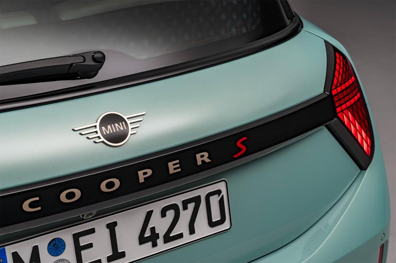 NOUVELLE MINI COOPER: ÉQUILIBRE PARFAIT ENTRE TRADITION ET INNOVATION'