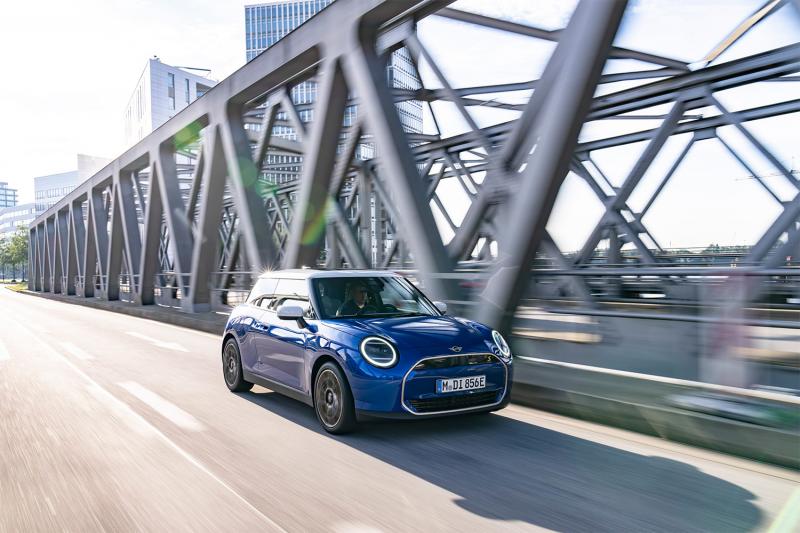 NOUVELLE MINI COOPER SE : NOUVEAU DESIGN'