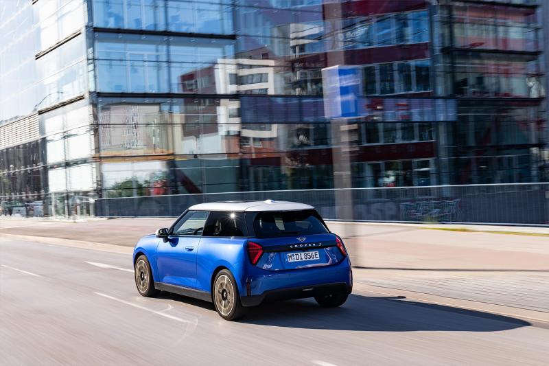 NOUVELLE MINI COOPER SE : NOUVEAU DESIGN'