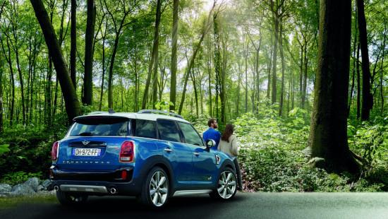 UN CONTRAT BMW SERVICE INCLUSIVE ACHETÉ, UN ARBRE PLANTÉ