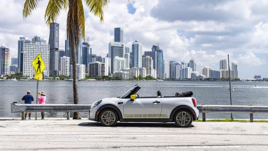 LA MINI CABRIOLET S’ÉLECTRIFIE